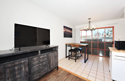 Palms Apartamento | The Bagley #208