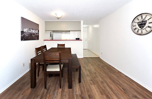 Palms Casa | The Bagley #211