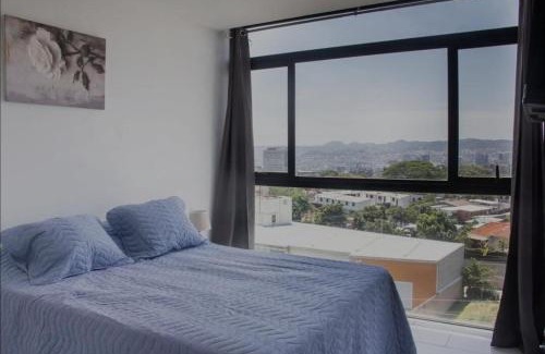 San Salvador Apartamento | The Balcony of the City