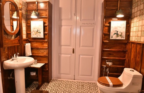 Neora Complejo | The Baradighi Bungalow - A Heritage Tea Resort