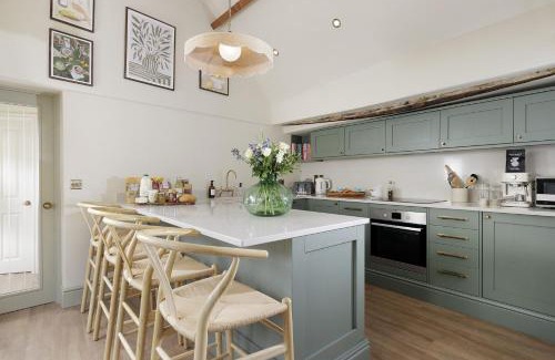 Cirencester Casa | The Barley Apartment at Cowley House