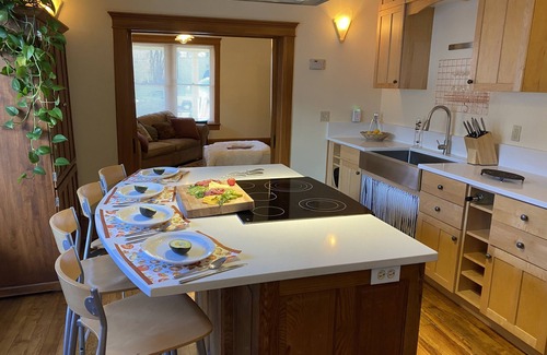 Hotchkiss Casa | The Barlow