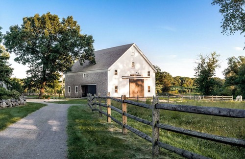 Ipswich Casa | The Barn at Asa Stone Farm