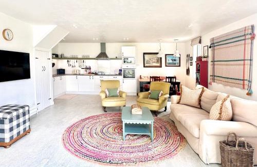 Sudbourne Casa | The Barn at Orford Lodge by The Suffolk Cottage Collection