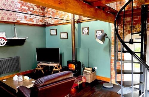 Langrick Casa | The Barn at Whitehouse Farm 18th century 3 bed Barn- Beautifully converted