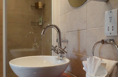 Chiddingstone Hoath Cama Y Desayuno | The Barn At Woodview