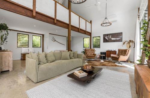 Coorabell Casa | The Barn Door - luxury hinterland couples escape