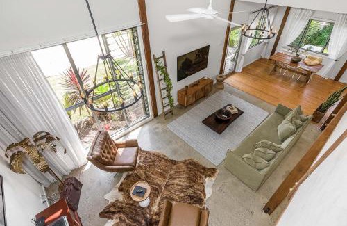 Coorabell Casa | The Barn Door - luxury hinterland couples escape