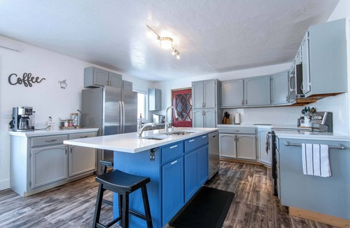 Driggs Casa | The Barn Driggs – Huge, Newly Renovated Retreat