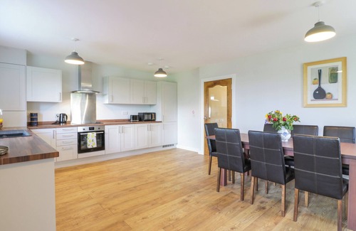 Airdrie Cabaña | The Barn, Drumbow Farm