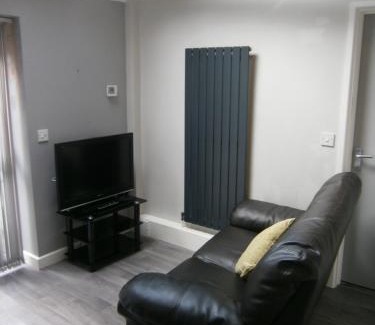 Ilkeston Apartamento | The Barn - Ilkeston - 1 Bedroom Flat, 2 Beds, Close to M1-A52 Long Eaton - Nottingham - Derby - Derbyshire - 400Mbs WiFi Free Parking!