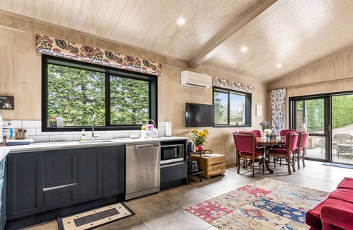 Karaka Casa | THE BARN – KARAKA FARM STAY, family friendly in Auckland