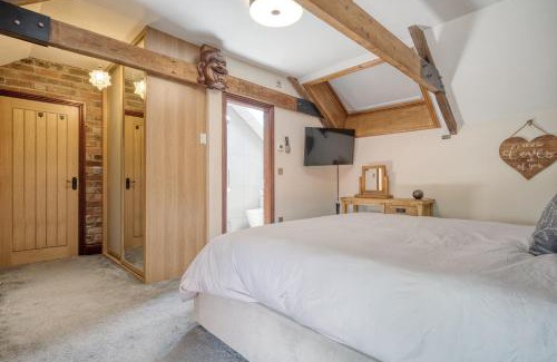 Crook Casa | The Barn, Luxury Country Home Sleeps 6 Hot Tub Near Durham City & Bishop Auckland