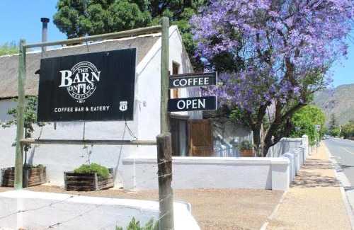 Montagu Casa | The Barn On 62 - Cottages