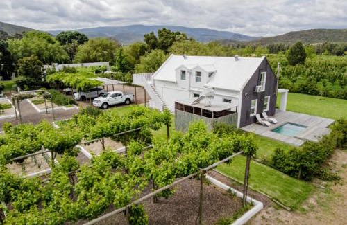 Montagu Casa | The Barn On 62 - Cottages