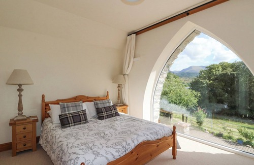 Invergarry Casa | THE BARN, pet friendly, character holiday cottage in Fort Augustus