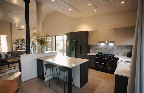 Broke Casa | The Barn @ The Charles at Broke Hunter Valley Luxury