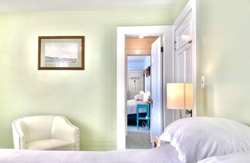 Nantucket Town Cama Y Desayuno | The Barnacle Inn