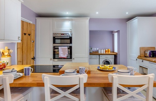 Woofferton Casa | The Barracks - Cottage