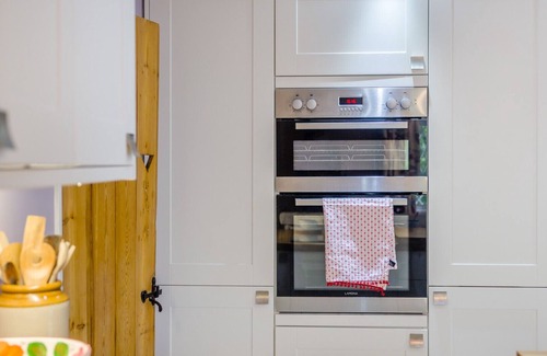 Woofferton Casa | The Barracks - Cottage