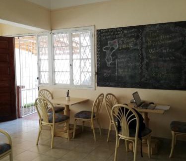 Maputo Hostal | The Base Backpackers