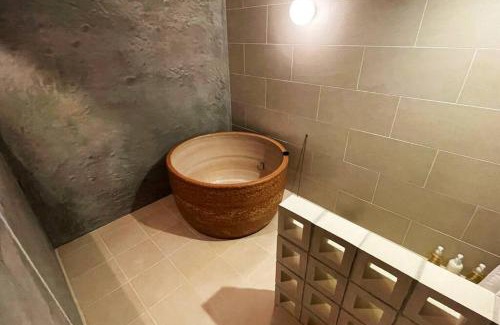 Obuse Apartamento | The Bath and Bed Obuse