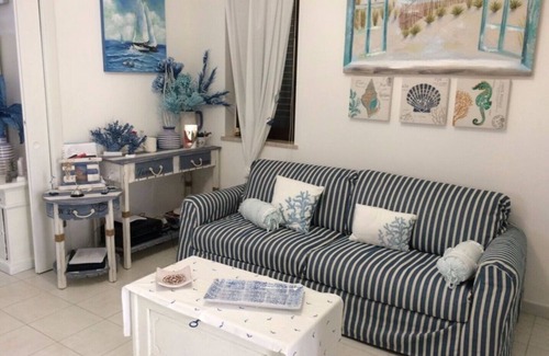 Trabia Casa | El Shoreline B & B - Individual