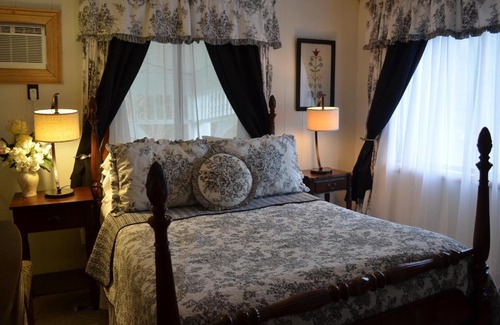 Purling Cama Y Desayuno | The Bavarian Manor Hotel