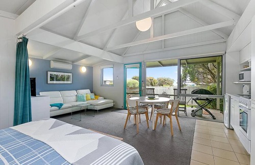 Apollo Bay Casa | The Bay Beach Studio ~ Ocean View