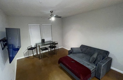 North Hyde Park Apartamento | The Bay Cruiser