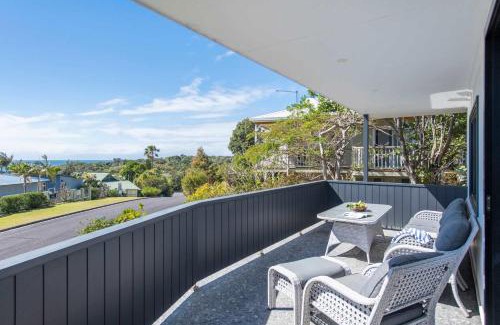 Angourie Casa | The Bay House - Oceanstays
