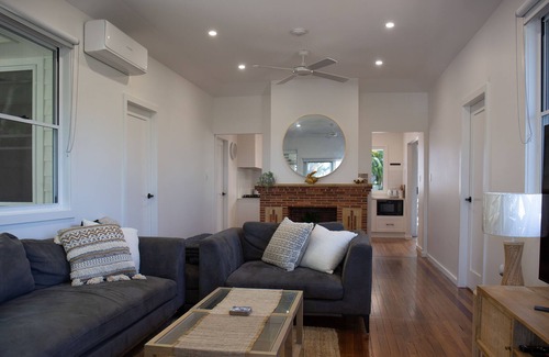 Bateau Bay Casa | Peaceful, private couples escape opposite the beach, with ocean views and a pool