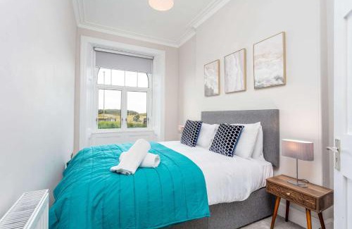 Troon Apartamento | The Bay Suite - Donnini Apartments