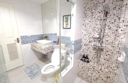 Ban Bang Saen Apartamento | The Beach Bangsaen Condo Sea View Room 327-62 Top Floor-Free Netflix