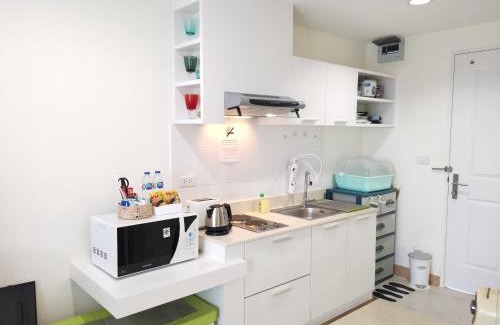 Ban Bang Saen Apartamento | The Beach Bangsaen Condo Sea View Room 327-62 Top Floor-Free Netflix