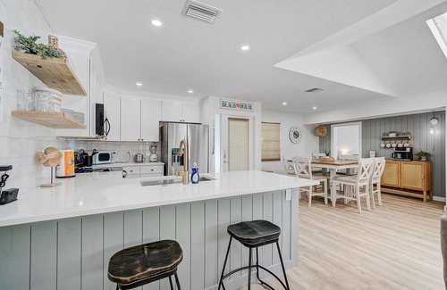 Bay Isle Casa | The Beach Bungalow Siesta Key - 205