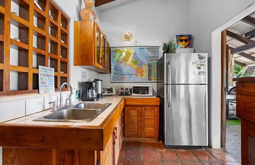 Tamarindo Cama Y Desayuno | The Beach Bungalows Tamarindo B&B