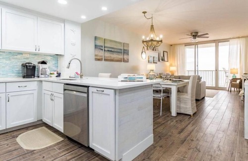 Fort Morgan Apartamento | The Beach Club B1107 ~ Luxurious Beachfront Condo!