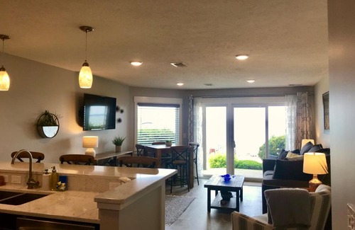 Traverse City Apartamento | The Beach Condo Unit 104
