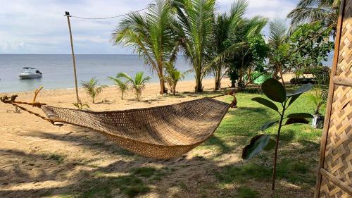 Lanas Hotel | The Beach House Carabao Island