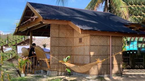 Lanas Hotel | The Beach House Carabao Island