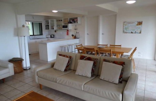 Brown Beach Casa | The Beach House: a pocos pasos de la playa de Brown