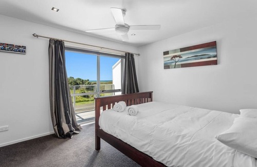Ohope Casa | "The Beach House"- Pet Friendly