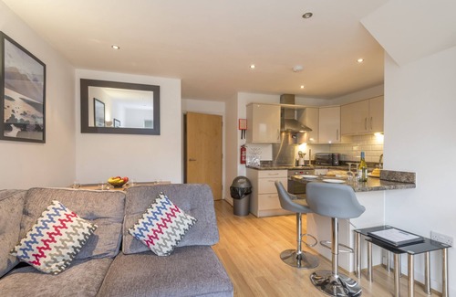 Porth Apartamento | The Beach House & Porth Sands Apartments