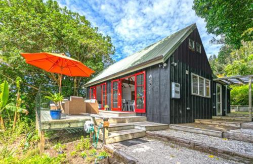 Tairua Casa | The Beach House - Tairua Holiday Home