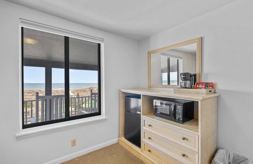 North Carolina Coast Hotel | The Beach House