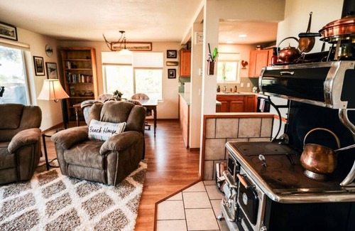 Port Angeles Casa | The Beach Place | Beachfront, Pet-Friendly, Views