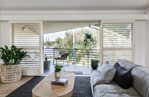 Noosaville Apartamento | The Beach Retreat offers Pool and River Views