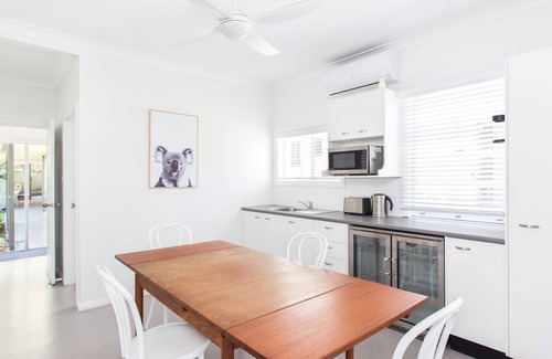 Blueys Beach Casa | The Beach Shack - Pacific Palms Holidays