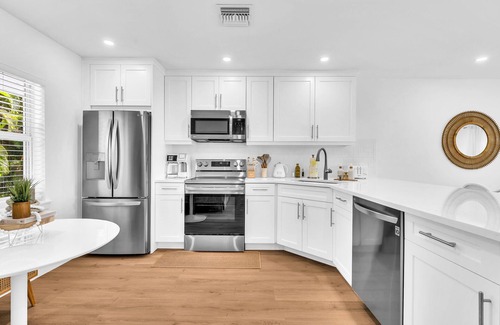Juno Beach Condominio | The Beach Villa in Juno! 4-Steps to the Beach